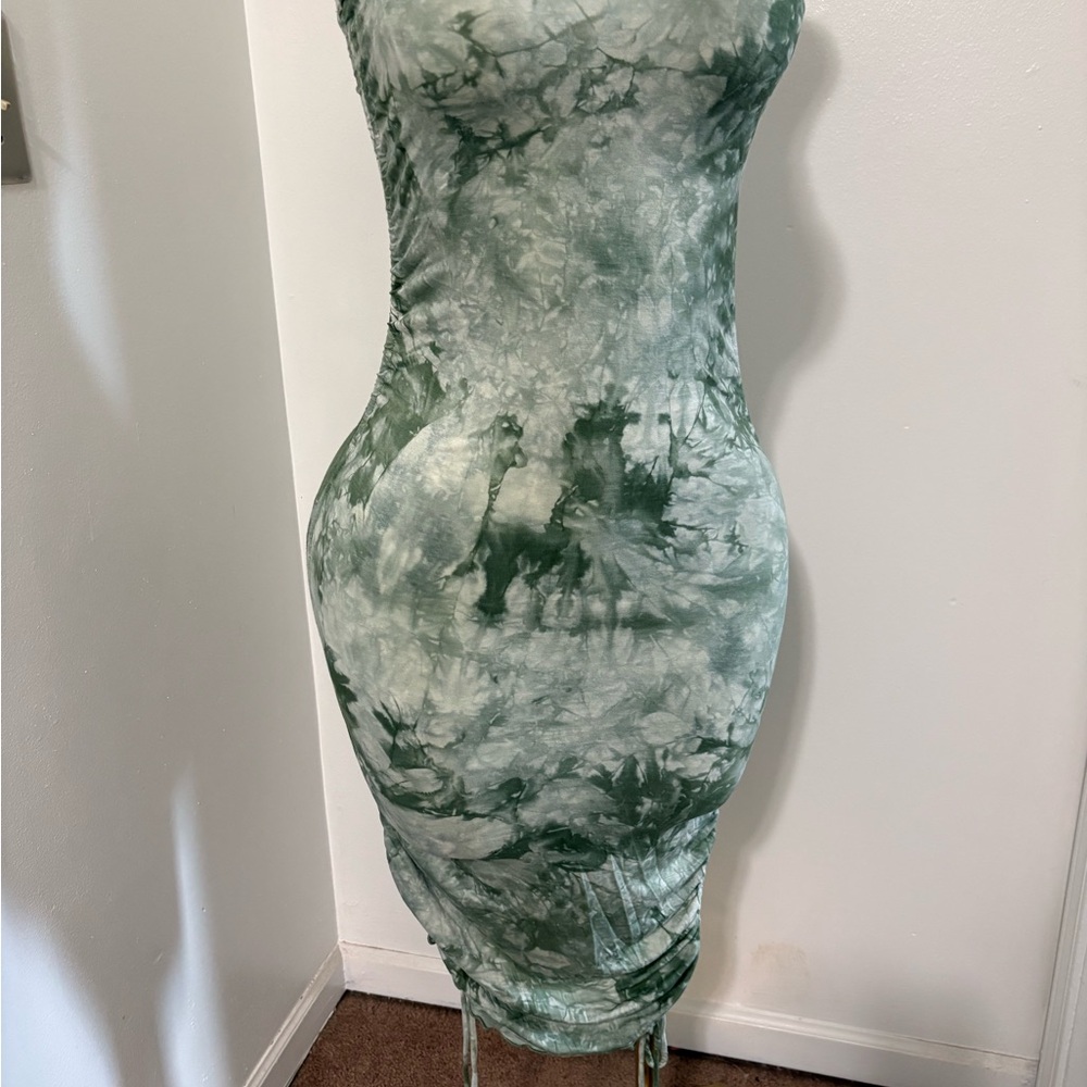 Green Tie-Dye Bodycon Dress